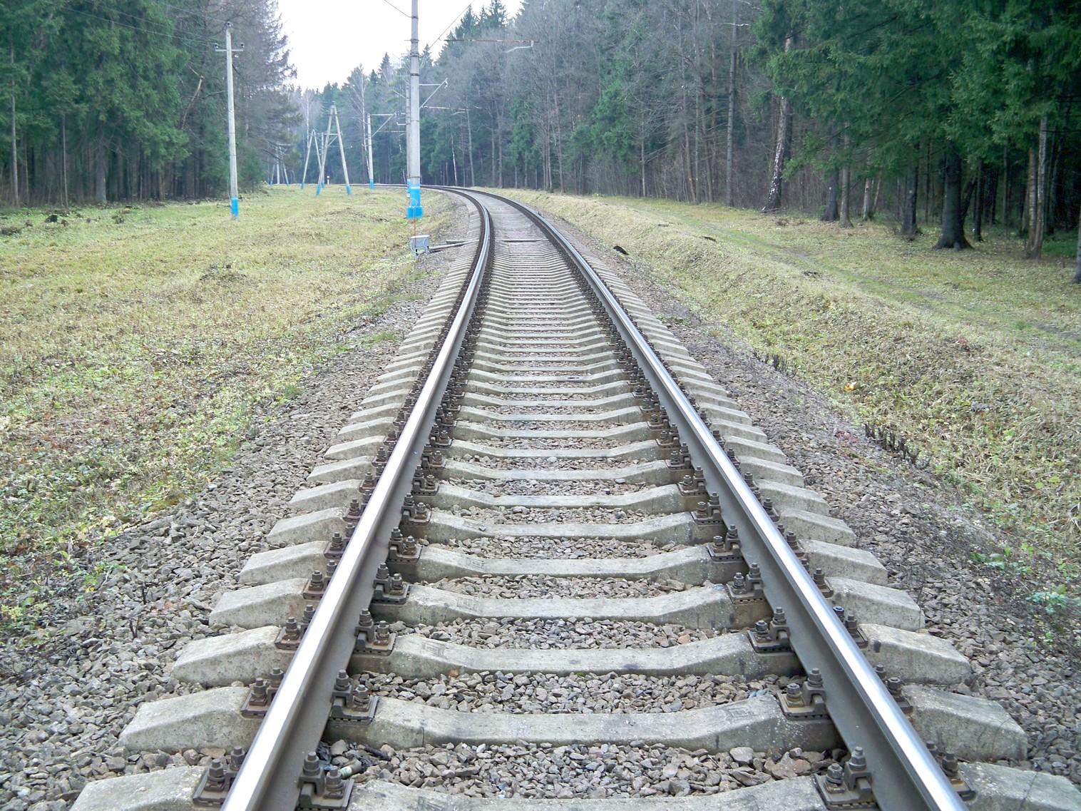 Железнодорожная линия Лесной Городок — Аэропорт Внуково — фотографии, сделанные в 2013 году (часть 2) Железнодорожная линия Лесной Городок — Аэропорт Внуково — фотографии, сделанные в 2013 году (часть 2)
