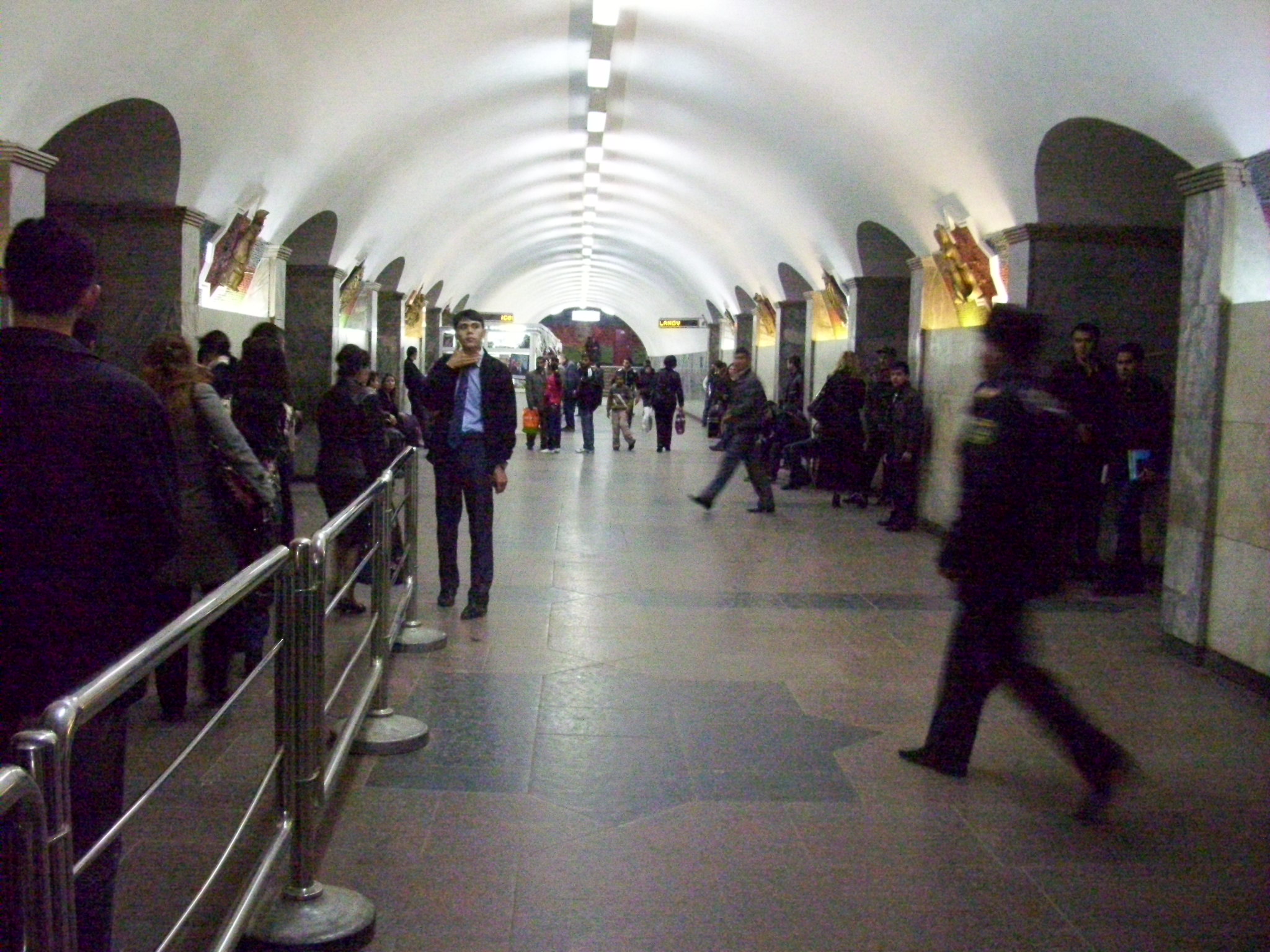Бакинский метрополитен — станция «28 Мая» Бакинский метрополитен — станция «28 Мая»