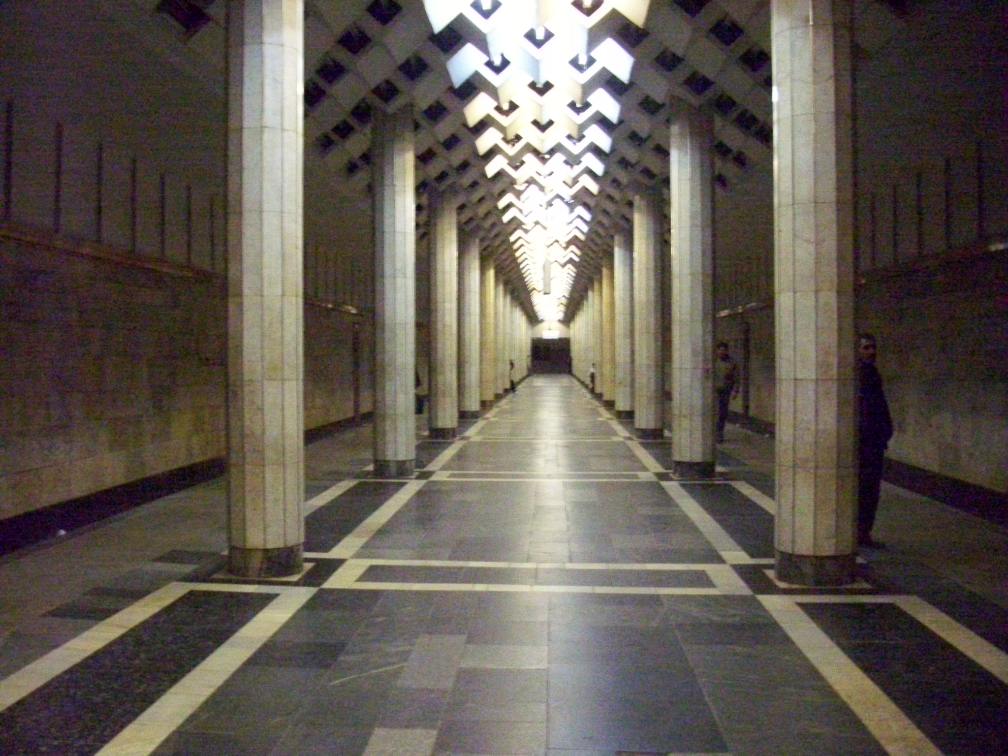 Бакинский метрополитен — станция «Улдуз» Бакинский метрополитен — станция «Улдуз»