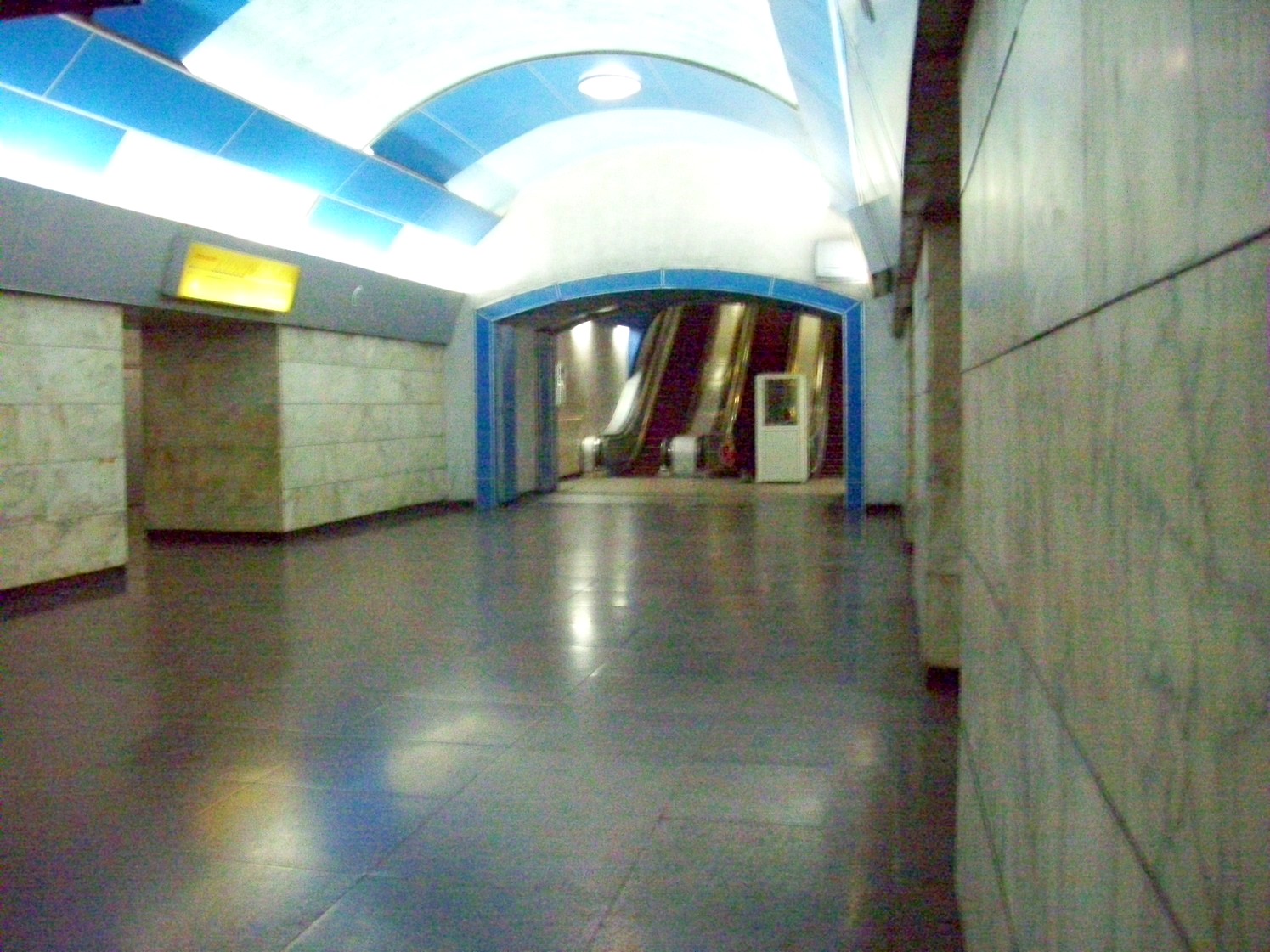 Тбилисский метрополитен — станция «Надзаладеви» Тбилисский метрополитен — станция «Надзаладеви»