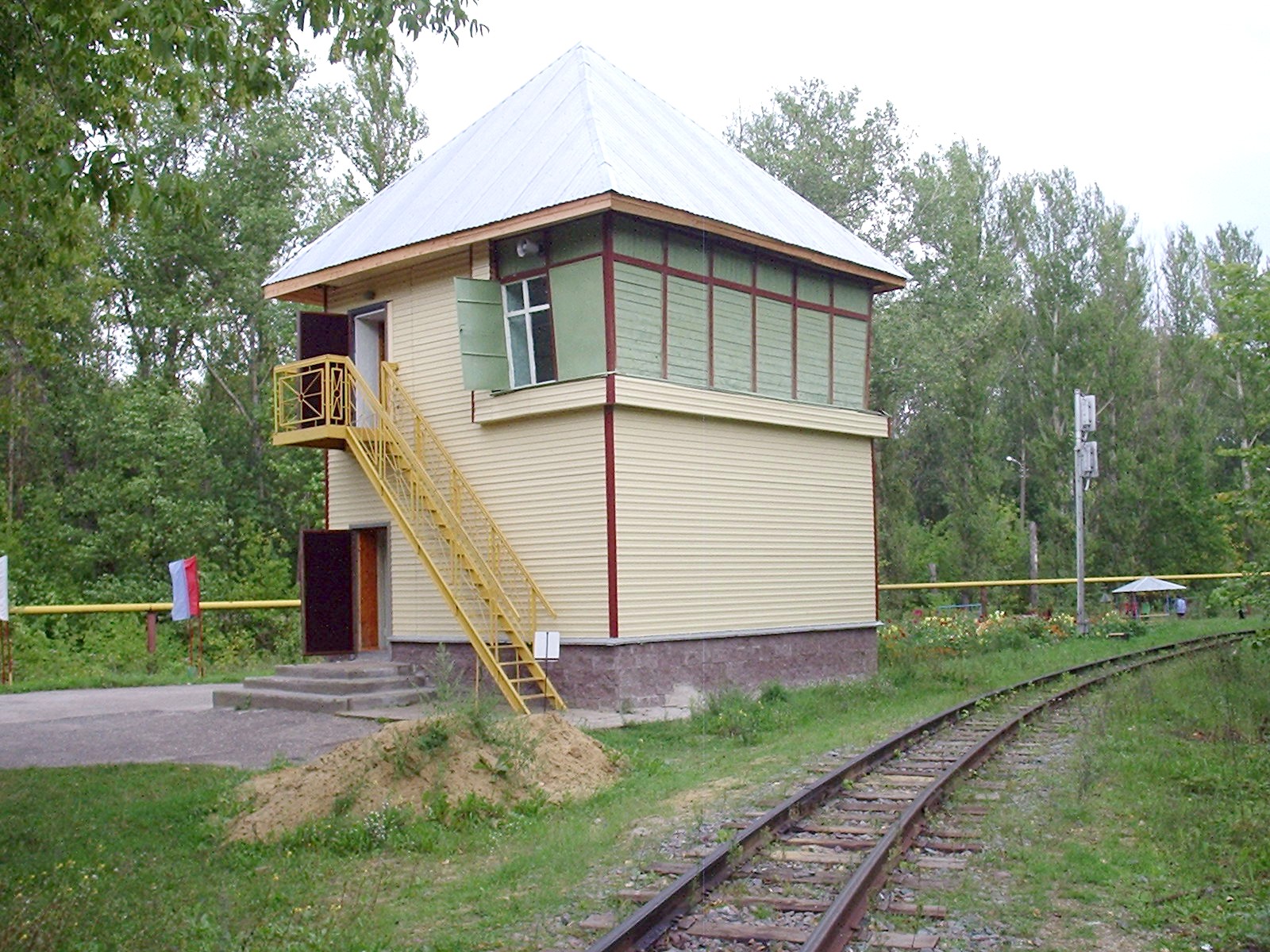 Пензенская детская железная дорога
— фотографии, сделанные в 2006 году (часть 2) Пензенская детская железная дорога
— фотографии, сделанные в 2006 году (часть 2)