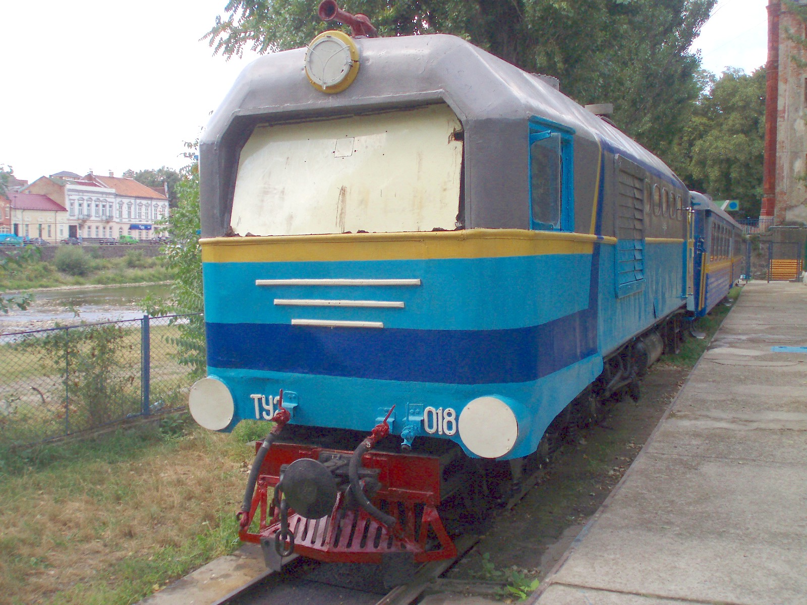 Ужгородская детская железная дорога — фотографии, сделанные в 2007 году (часть 2) Ужгородская детская железная дорога — фотографии, сделанные в 2007 году (часть 2)