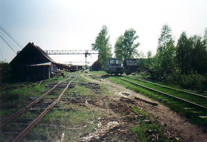 Тупиковская узкоколейная железная дорога — фотографии, сделанные в 2003 году Тупиковская узкоколейная железная дорога — фотографии, сделанные в 2003 году