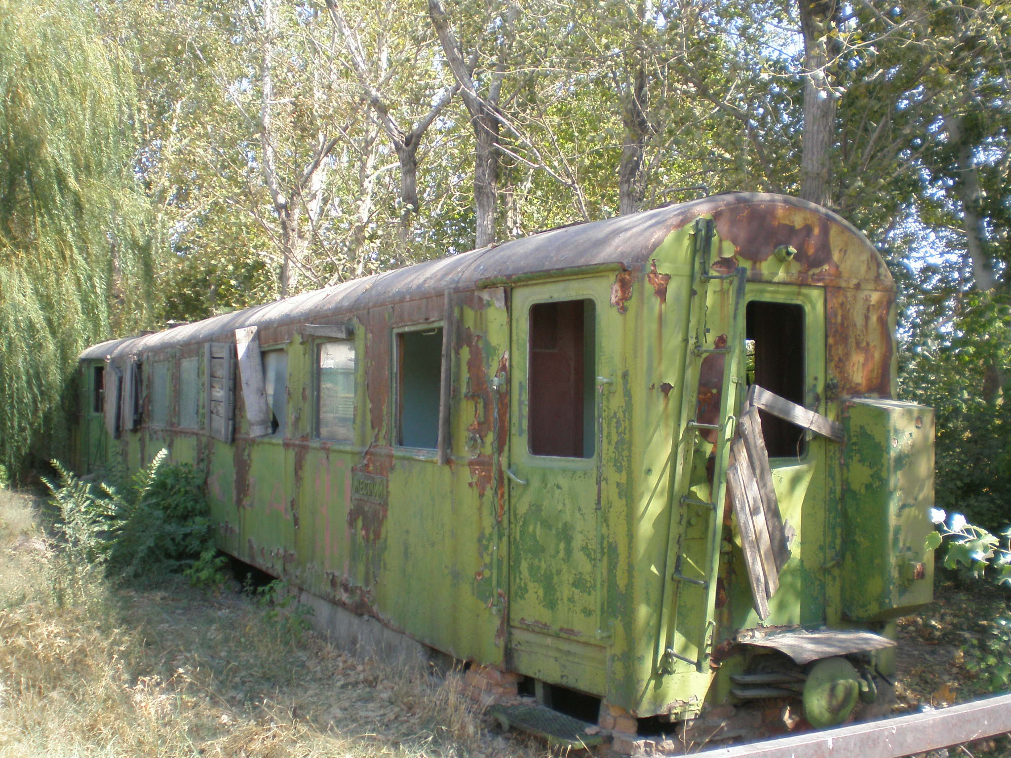 Чимкентская детская железная дорога — фотографии, сделанные в 2008 году (часть 1) Чимкентская детская железная дорога — фотографии, сделанные в 2008 году (часть 1)