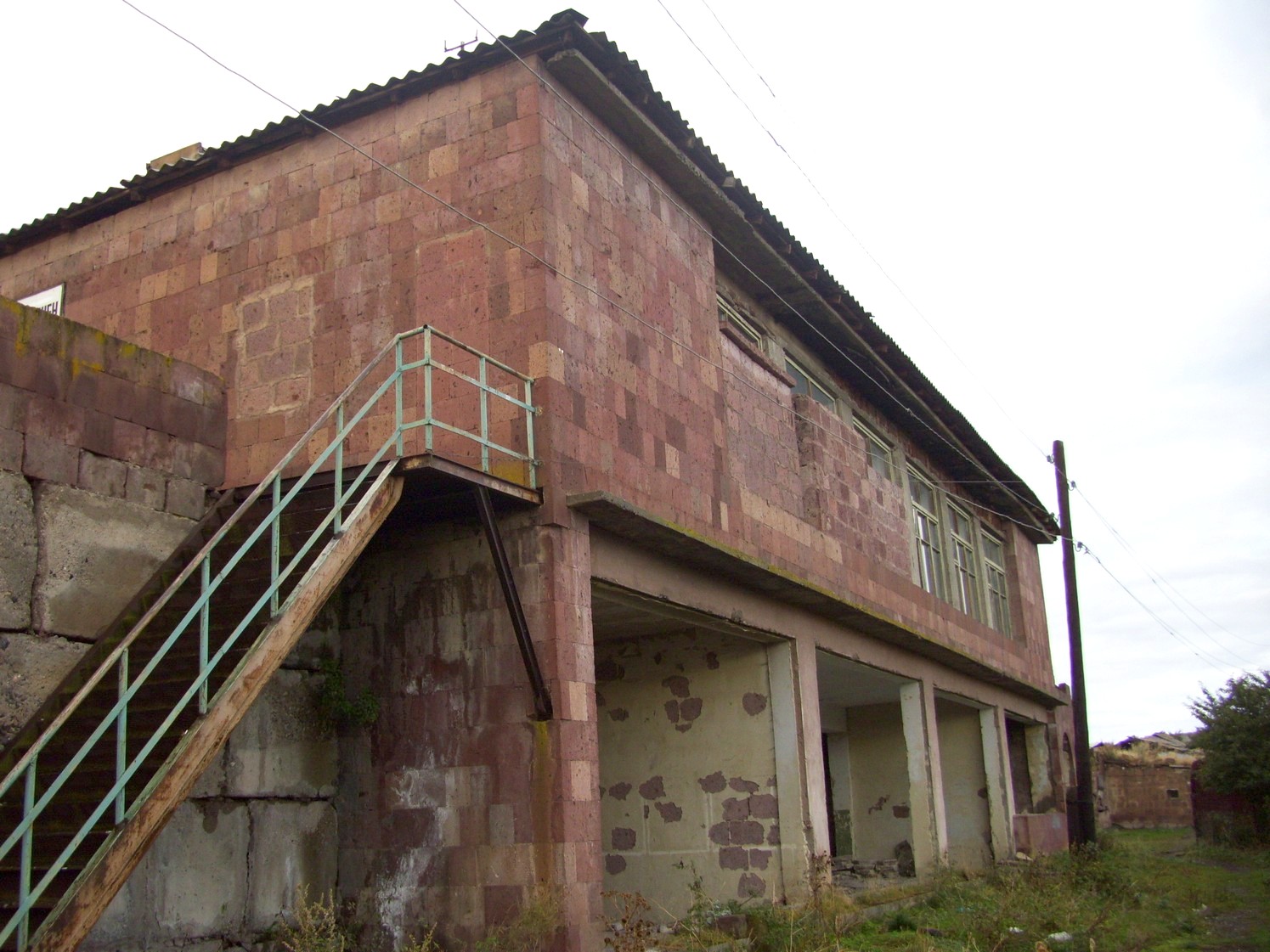 Железнодорожная линия Гюмри — Маралик — фотографии, сделанные в 2010 году (часть 3) Железнодорожная линия Гюмри — Маралик — фотографии, сделанные в 2010 году (часть 3)