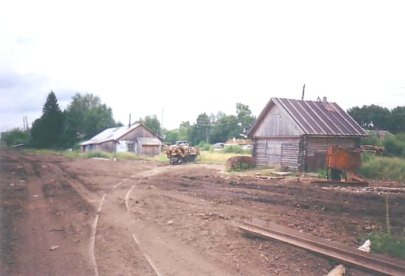 Пижемская узкоколейная железная дорога - фотографии, сделанные в 2004 году Пижемская узкоколейная железная дорога - фотографии, сделанные в 2004 году
