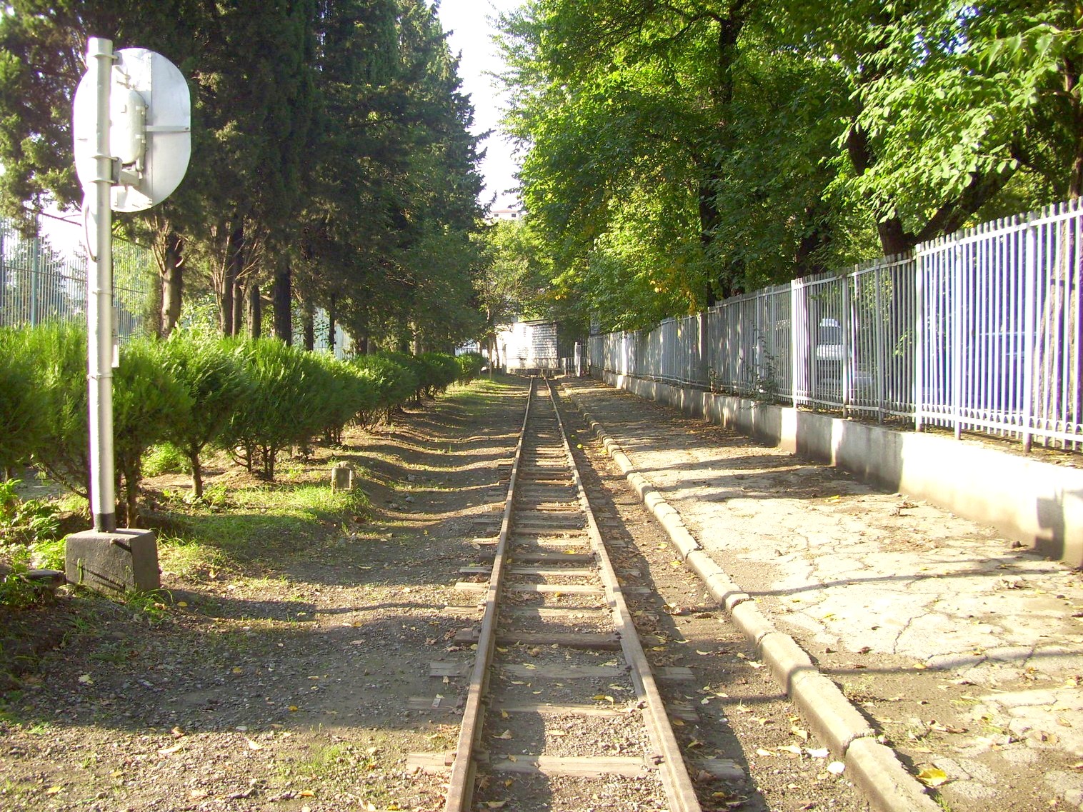 Тбилисская детская железная дорога — фотографии, сделанные в 2010 году (часть 1) Тбилисская детская железная дорога — фотографии, сделанные в 2010 году (часть 1)