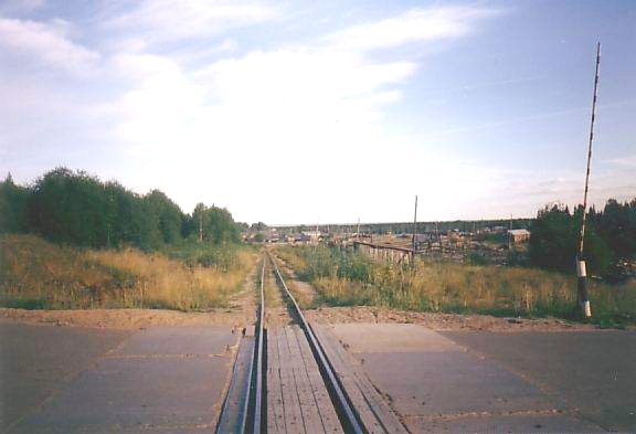 Козьминская узкоколейная железная дорога — фотографии, сделанные в 2004 году Козьминская узкоколейная железная дорога — фотографии, сделанные в 2004 году